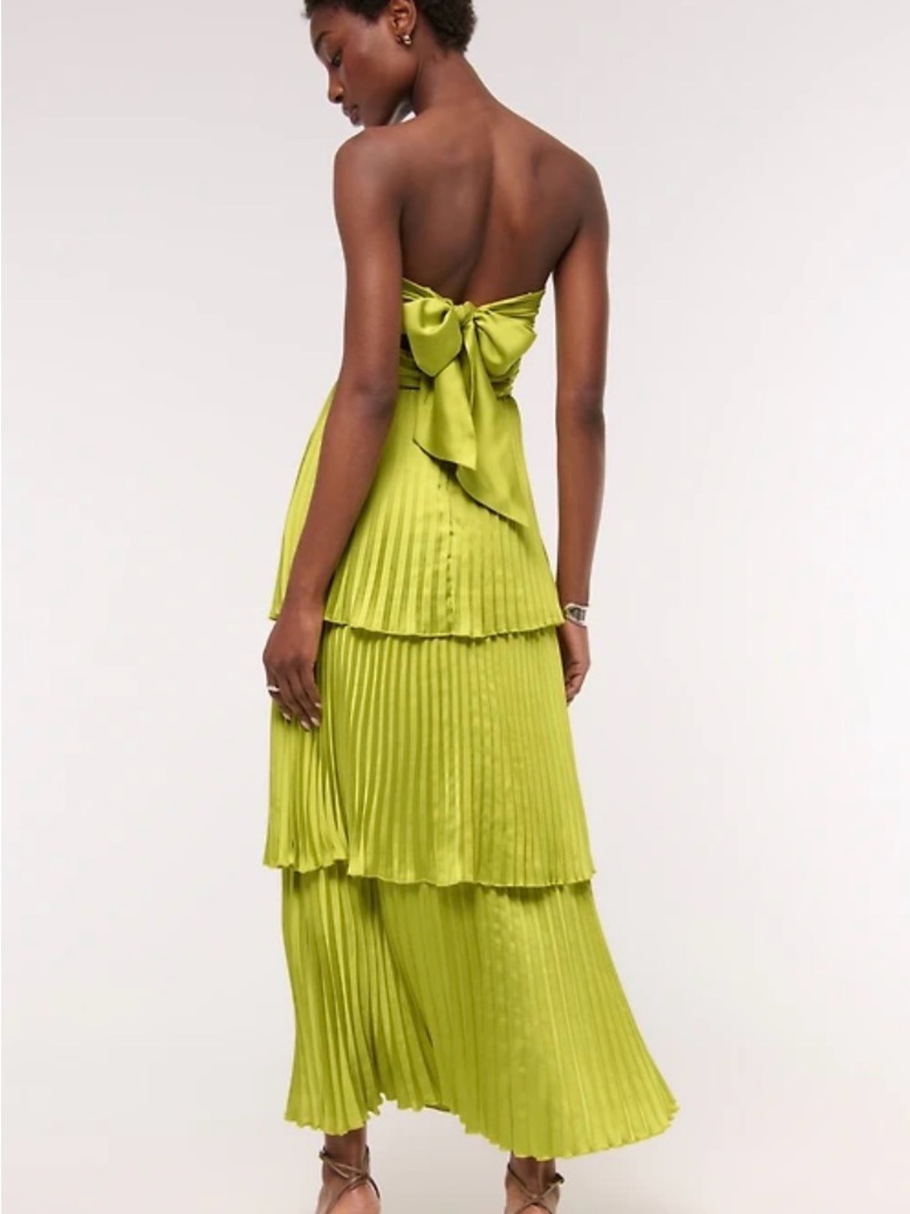 Green Pleated Tiered Dress with Back Tie - Picture 4 of 4